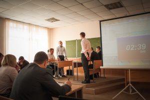 Debatnyy-klub-VINNYTSKYY-KOOPERATYVNYY-INSTYTUT-2-300x201