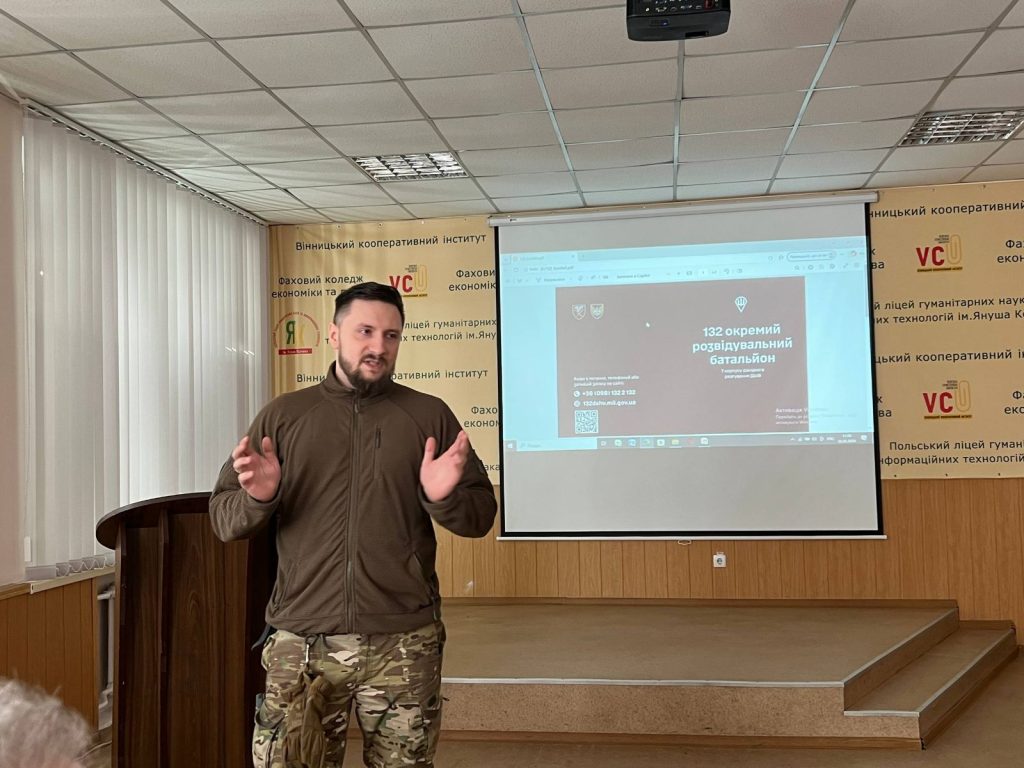 0-02-05-2dfe4c01316ba0c74329622fee880766e7aa52b70296ed0f9cf50418c0f51094_6373437241d187db