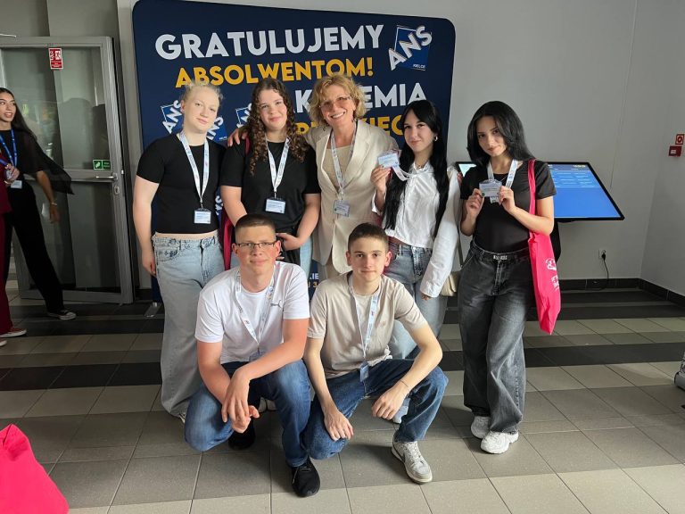 🌍🤝 Міжнародний досвід, нові знайомства та яскраві досягнення!