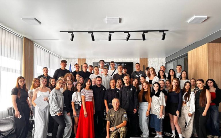 🎓 Вступ до фаху: знайомство з професійною діяльністю